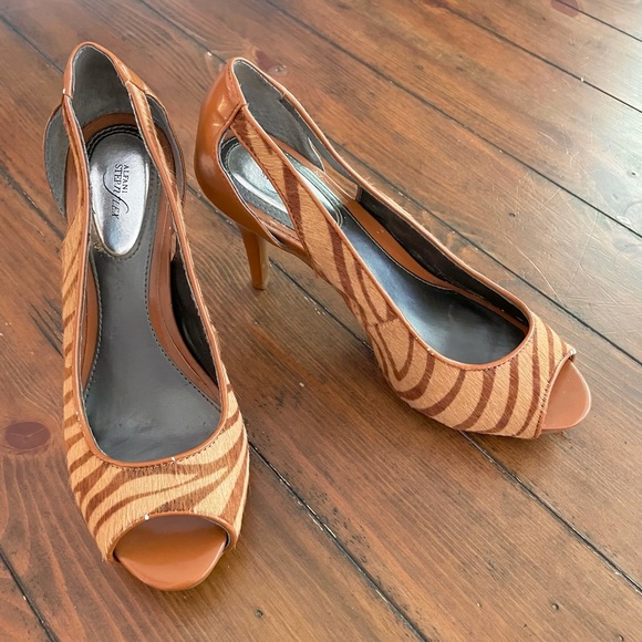 Alfani Step n Flex Giraffe Printed Heels - Picture 1 of 5